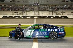 Pilot NASCAR Cody Ware