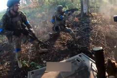 Ukrajinská 3. útočná brigáda zveřejnila záběry těžkých bojů u Bachmutu