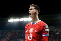 Tomáš Čvančara slaví gól v kvalifikaci ME 2024 Česko - Polsko