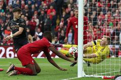 Premier League - Liverpool v Arsenal