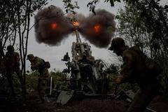 Ukrajina, houfnice M777, válka, dělostřelectvo