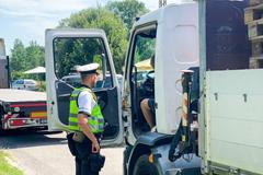 Ilustrační snímek, Dopravní policie, silniční kontrola, silniční kontroly, PČR, Policie České republiky, auto