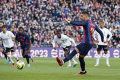 LaLiga - FC Barcelona v Valencia