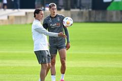 Tomáš Čvančara a Gerardo Seoane