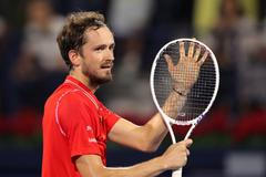 Daniil Medveděv na turnaji v Dubaji 2023