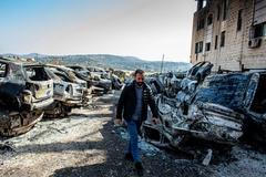 Palestina zničená vesnice Izrael auta