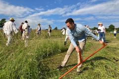 Pražáci si myslí, že kroj a tradice jsou u nás hrané, tvrdí hejtman s vlastním krojem