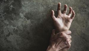 agrese násilí znásilnění sexual harassment ilustrační