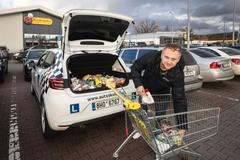 Polsko - české pohraničí, češi a nákupy v Polsku, Lidl, ilustrační foto, Biedronka