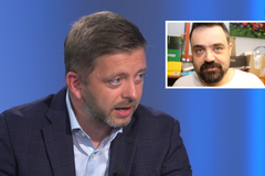 Zabít dítě, podříznout ženu. Rakušan o výroku Novotného, který je hitem dezinfoscény