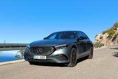 Mercedes-Benz E 400 (2023)