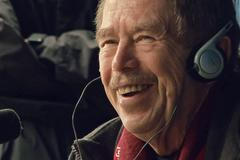 Trailer z filmu Tady Havel, slyšíte mě