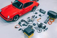 Porsche 911 964 přestavba Sacrilage Motors