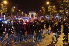 Paříž, Francie, protesty.