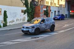 Dacia Duster testovací prototyp Praha