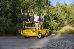 Žlutá žába jede na východ, Dan Přibáň, montování, mechanici, před výjezdem, problémy