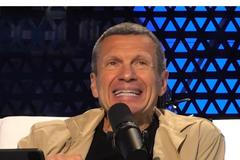 "Jste čisté zlo a ďábel," řekl Solovjov v ruské státní televizi směrem k Ukrajině a Zelenskému