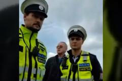 Policie zakročila proti dezinformátorovi Zítkovi, který neuposlechl výzev při silniční kontrole