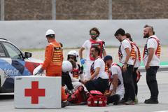 Zraněný Francesco Bagnaia po startu VC Katalánska MotoGP 2023