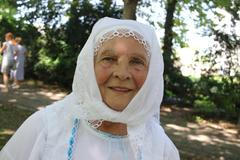 Od dětí a manžela bych nikdy, nikdy neodešla, říká krojovaná pamětnice ze Slovácka