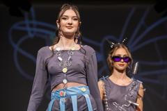 Módní přehlídka Made in Jablonec, šperky, bižuterie, móda, modelka