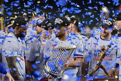 Sestřih rozhodujícího utkání finále MLB a radost hráčů Texasu