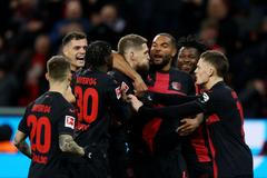 Radost fotbalistů Leverkusen v zápase proti Mohuči