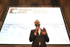 Jeden svět, Ondřej Kamenický