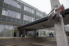 Česká televize / Logo / Kavčí hory / Televize / Nápis / Ilustrační snímek / Economia