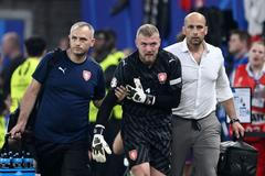 Zraněný Jindřich Staněk v zápase Eura 2024 Česko - Turecko