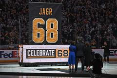 Jágr vyřazuje dres