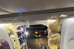 okno letadlo boeing 737-8 Alaska airlines