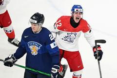 Dominik Rymon slaví gól českých juniorů v zápase o bronz s Finy na MS 2024