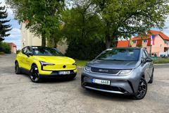 BYD Dolphin a Volvo EX30