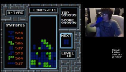 Třináctiletý Američan dokázal nemožné. Stal se prvním člověkem, který dohrál Tetris