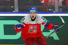 Lukáš Sedlák slaví gól v semifinále MS 2024 Česko - Švédsko