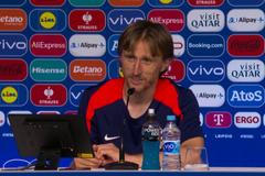 Italského novináře přemohli emoce. Požádal Luku Modriće, aby hrál fotbal navždy