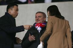 Hradní kancléř Vratislav Mynář při prvním čtvrtfinále Evropské ligy Slavia - Chelsea