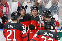 Kanaďané slaví gól v zápase MS 2024 Česko - Kanada