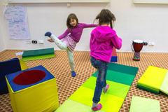 Osvobozená základní škola, demokratická škola