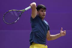 Sestřih utkání Alcaraz - Draper na turnaji v Queen's Clubu