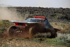 Carlos Sainz (Audi) na trati Rallye Dakar 2024