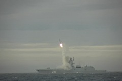 Rusko úspěšně otestovalo hypersonickou řízenou střelu Zircon na moři (28. 5. 2022)