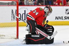 Petr Mrázek, Chicago Blackhawks