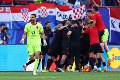 Albánci slaví vyrovnání v zápase Eura 2024 Chorvatsko - Albánie