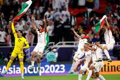Radost jordánských fotbalistů po postupu do finále Asijského poháru 2024