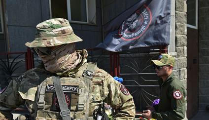 Od roku 2021 podporovala malijský režim v boji proti povstaleckým organizacím žoldácká Wagnerova skupina. 