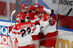 Dánové slaví gól v zápase MS 2024 Dánsko - Británie