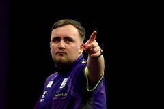 Anglický šipkař Luke Littler