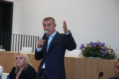 Proč šíříte, pane Babiši, nenávist? zaznělo mezi příznivci ANO. Nic nešířím, oponoval Babiš